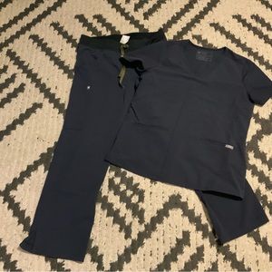 Figs Quiet Navy Scrub Set - Medium